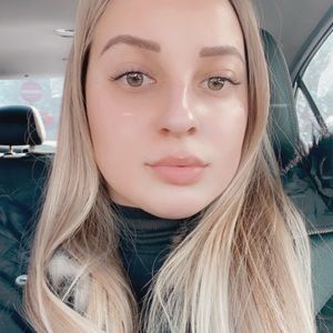 Meet your Posher, Milena